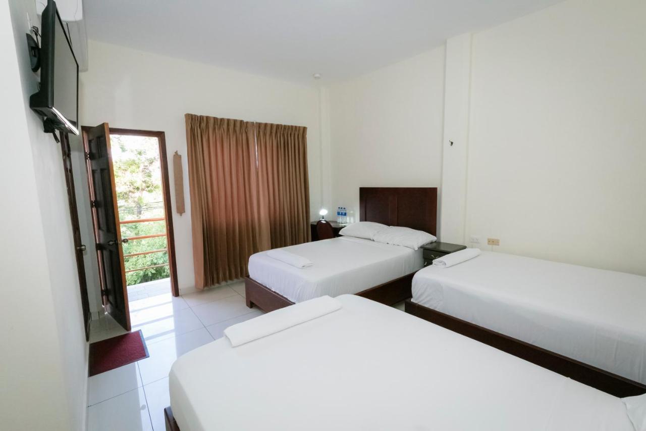 Hotel Mediterraneo Inn Santa Rosa de Lima Exterior photo
